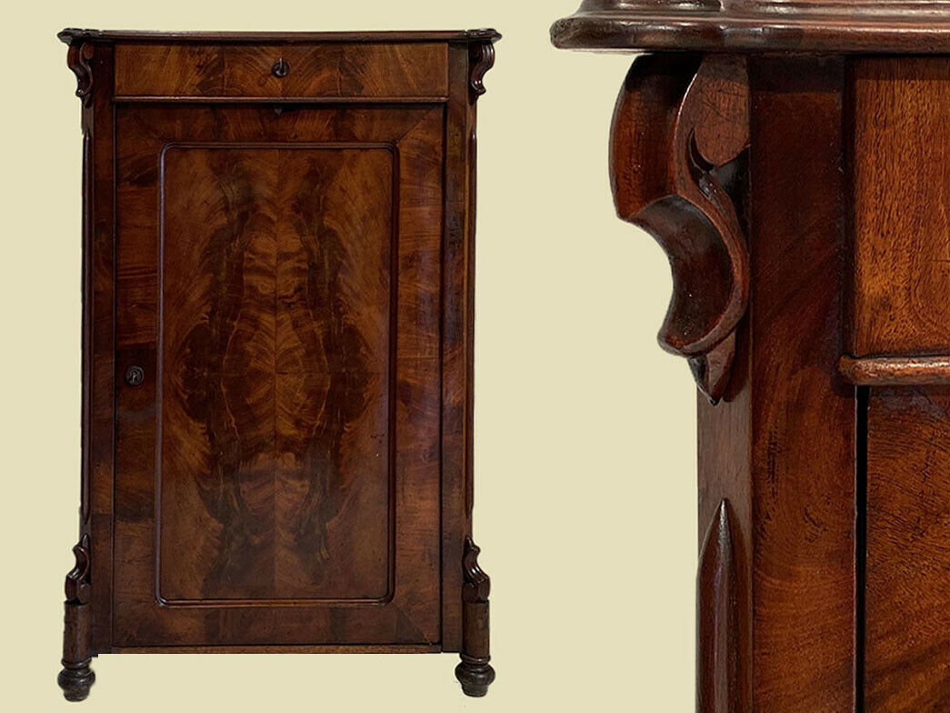 Schmales Antik Louis Philippe Mahagoni Schrank Kommode Vertiko von 1870