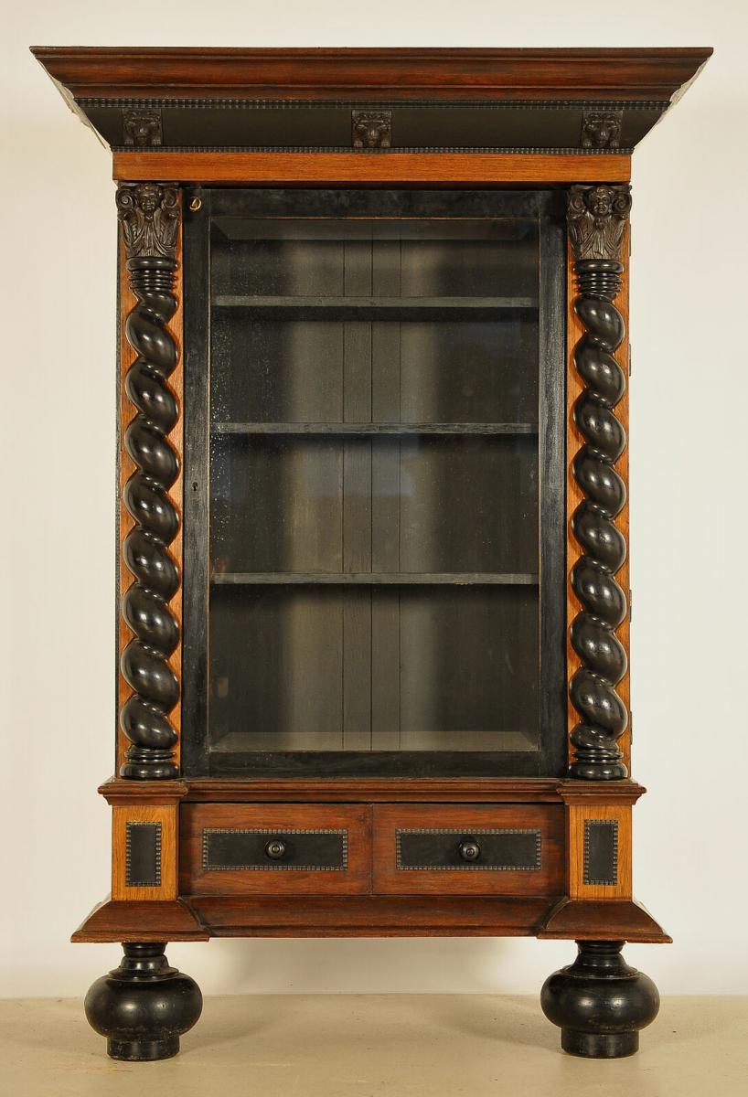 Monumentale Eiche Vitrine aus dem Danziger Barock Antik Kolosseum