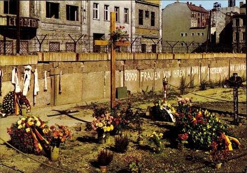 Ak Berlin Mitte Berliner Mauer Mahnmal Peter Fechter Am Checkpoint