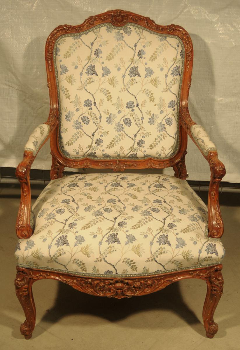Elegantes Fauteuil, 18. Jahrhundert