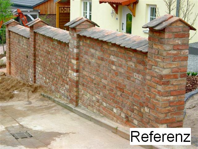 alte Mauersteine antike rustikale Ziegel Klinker Backsteine histo