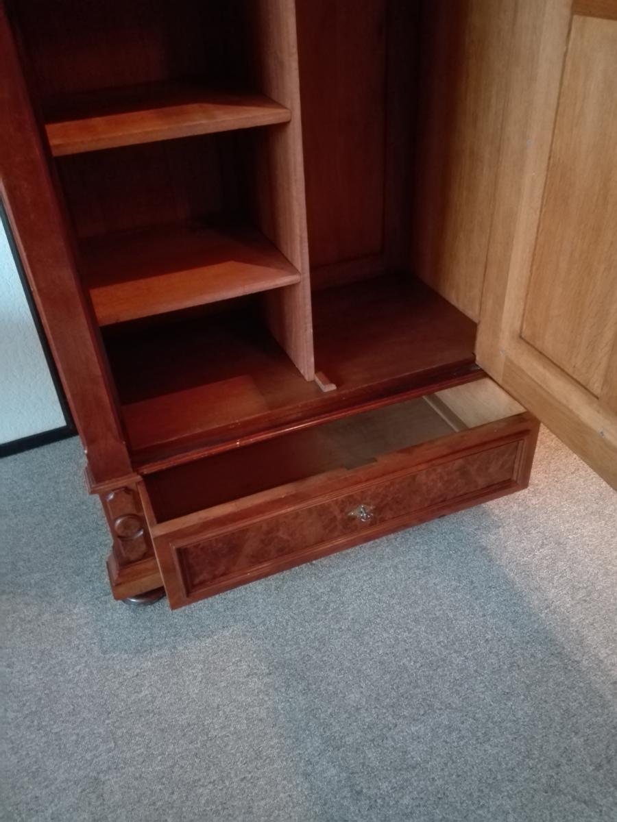 Spiegelschrank aus der Gründerzeit | antik.de