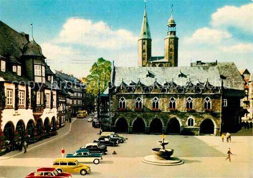 AK Ansichtskarte Goslar Marktplatz Mit Rathaus Kat Goslar Nr