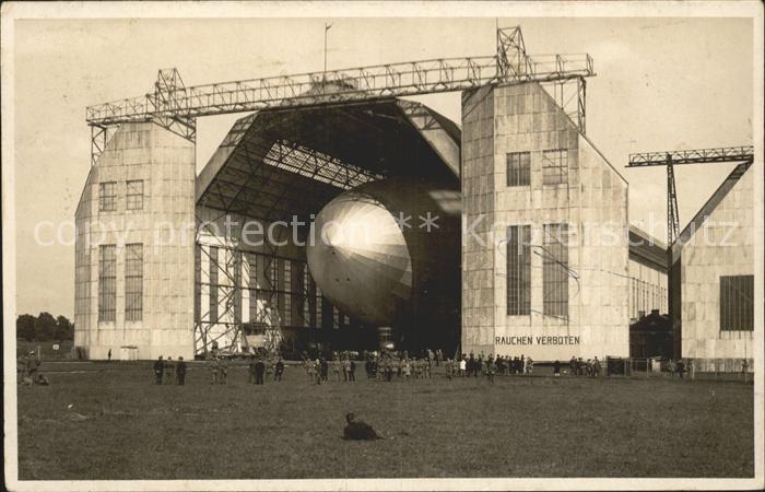 AK Ansichtskarte Zeppelin Luftschiffhalle Graf Zeppelin LZ 127