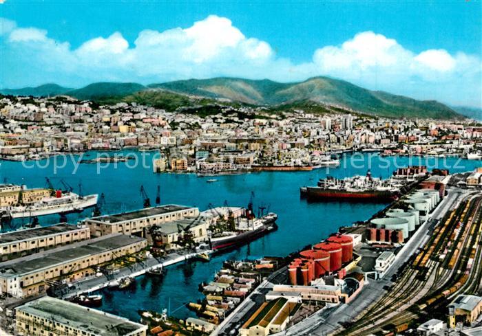 AK Ansichtskarte Genova Genua Liguria Panorama Hafen Fliegeraufnahme