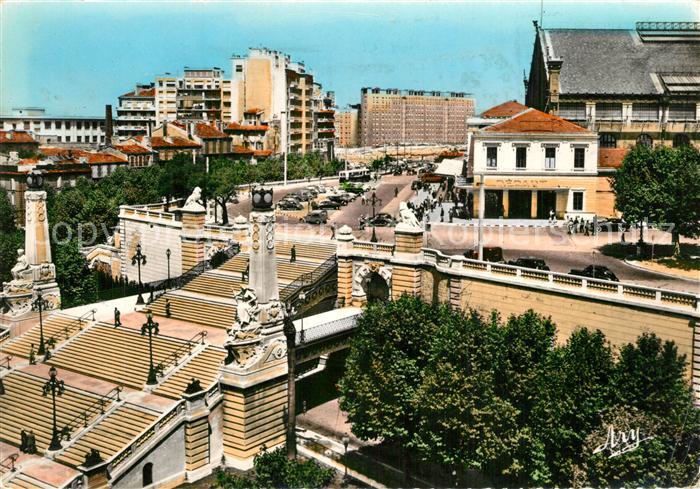 Ak Ansichtskarte Marseille Bouches Du Rhone Escalier Monumental De La