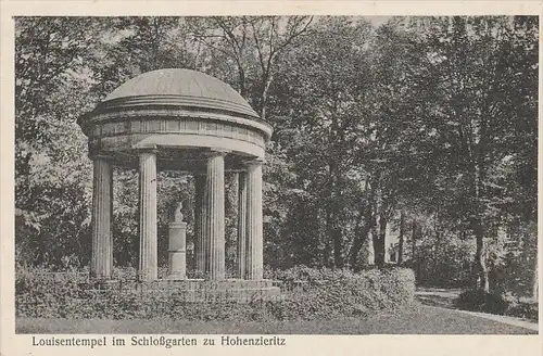 0764. 1920er Jahren, ungelaufene Photoansichtskarte vom Luisentempel im Schloschgarten. Q1!
