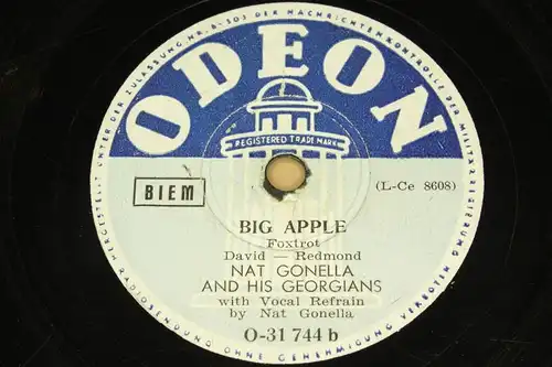 NAT GONELLA & his GEORGIANS "The Dipsy Doodle & Big Apple" ODEON 78rpm 10"