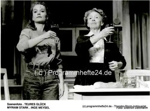 Tourneeproduktion EURO-STUDIO Leitung Joachim Landgraf: Inge Meysel - Irene Marhold - Myriam Stark in: TEURES GLÜCK ( C'etait comment deja? ) Stück von Jean Bouchaud - Szenenfotos, Pressematerial (18). 
