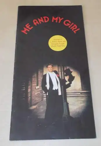 Riksteatern, Östgötateatern, Hans Bergström, Karin Harboe: Programmheft Me and my girl. Musikal av L. Arthur Rose och Douglas Furber.  Program Nr 1 spelaret 92 / 93 (18). 