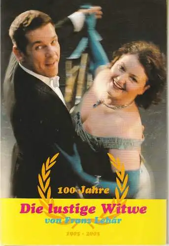 Staatsoper Hannover, Albrecht Puhlmann, Dominica Volkert, Heinrich Kreyenberg, Thilo Nass (Fotos): Programmheft Jubiläumsmappe 100 JAHRE DIE LUSTIGE WITWE von Franz Lehar Premiere 26. November 2005 (18). 