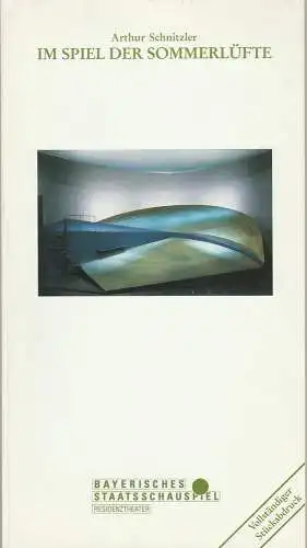 Residenztheater München, Günther Beelitz, Gerd Jäger, Wilfried Hösl ( Fotos ) Bayerisches Staatsschauspiel: Programmheft Im Spiel der Sommerlüfte von Arthur Schnitzler Premiere 17. April 1993 Residenztheater Spielzeit 1992 / 93 Heft 100 (18). 