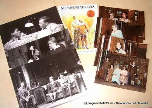 Münchner Tournee, Margit Bönisch GmbH: Programmheft NIE WIEDER YONKERS.mit beiliegenden original Szenenfotos. 