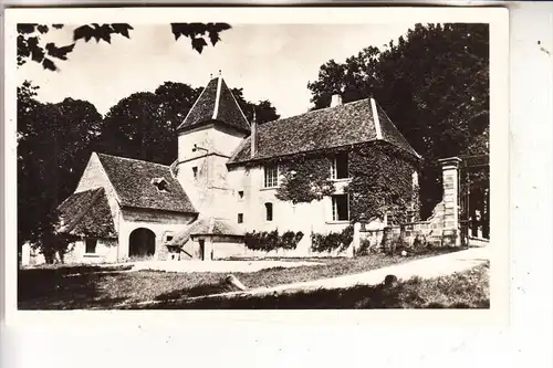 F 25220 VAIRE-ARCIER - Chateau de Vaire-le-Grand, L´Entree