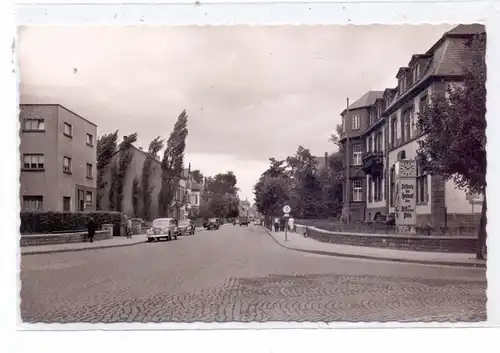 5520 BITBURG, Strassenpartie, Oldtimer,.1954, Druckstelle