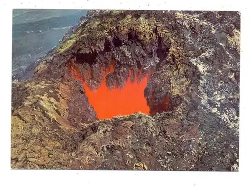 KATASTROPHEN - VULKANAUSBRUCH - ETNA / ÄTNA, Una bocca secondario del vulcanocon il magma