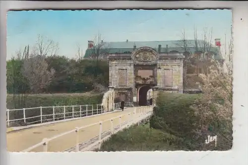 F 59600 MAUBEUGE, La Porte de Mons, CPSM, 1958