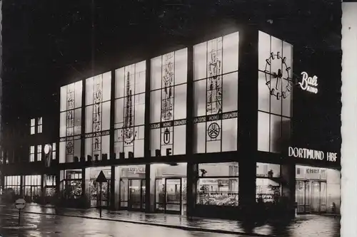4600 DORTMUND, Hauptbahnhof bei Nacht, 195