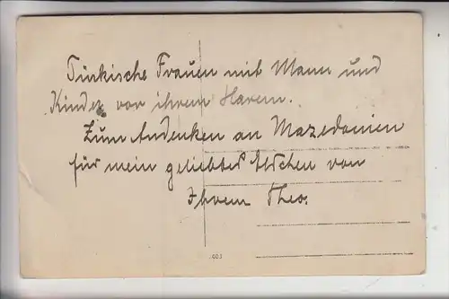 MAZEDONIEN - Türkische Frauen mit Mann vor ihrem Harem., Photo-AK