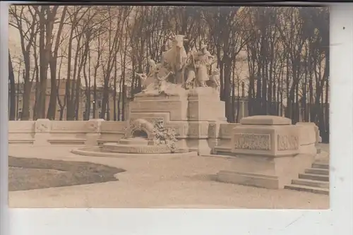F 02100 SAINT QUENTIN, "Denkmal zu St. Quentin", März 1917,  Photo-AK