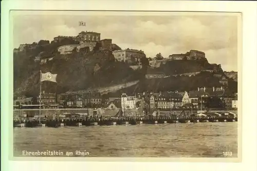 5400 KOBLENZ, Pontonbrücke und Ehrenbreitstein, NS-Beflaggung, kl. Druckstelle