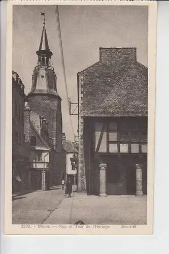 F 22100 DINAN, Rue et Tour de l'Horloge