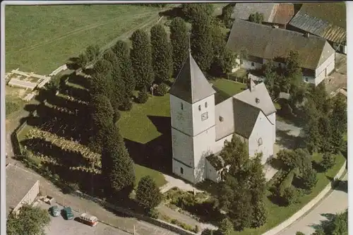 5948 SCHMALLENBERG - BERGHAUSEN, Kath. Pfarrkirche St. Cyriacus, Luftaufnahme