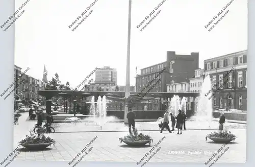 ARNHEM, Fontein Gele RijdersPlein