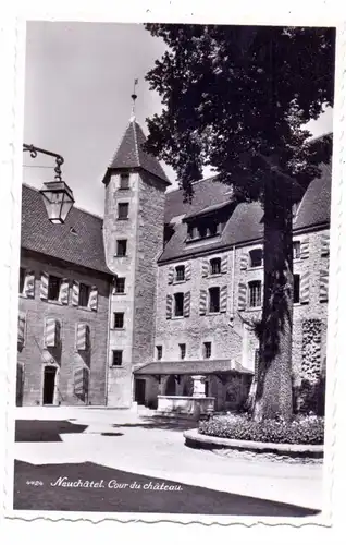 CH 2000 NEUCHATEL NE, Cour du chateau