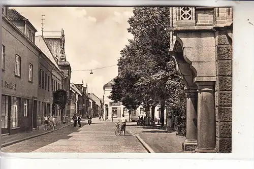 0-7963 GOLSSEN, Markt und Berliner Strasse, 1959