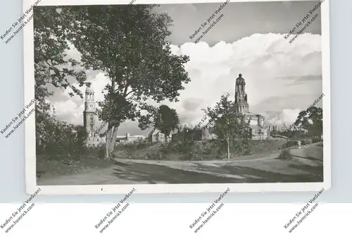 2000 HAMBURG - SANKT PAULI, Blick auf Bismarckdenkmal und Michaeliskirche, 1950