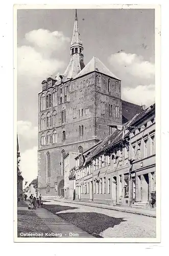 POMMERN - KOLBERG / KOLOBRZEG, Domstrasse und Dom, NS-Beflaggung, 1935