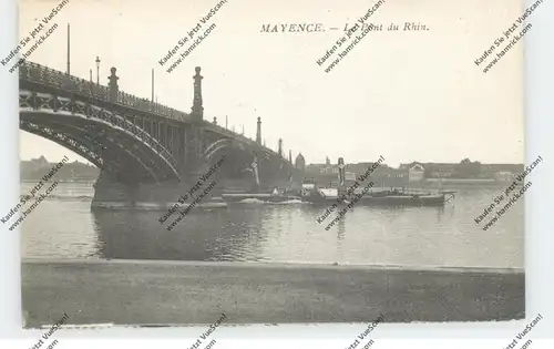 BINNENSCHIFFE - RHEIN, Frachtschiff vor Mainz, 1930