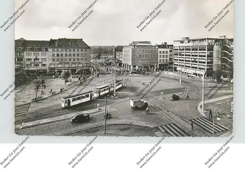 2300 KIEL, Berliner Platz, Strassenbahn, VW-Käfer