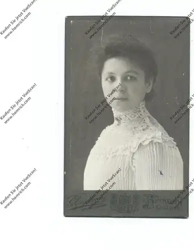 8580 BAYREUTH, Hartphoto / CDV, Porträt einer jungen Frau, Photograph G. Engelbrecht