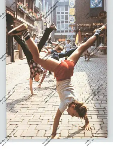 4000 DÜSSELDORF, Radschläger vor Schneider Wibbel