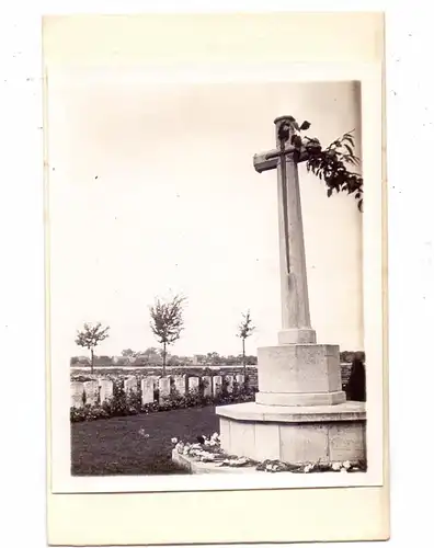 MILITÄR - Kriegerdenkmäler Nordfrankreich, 2 Photos 9 x 11,6 cm
