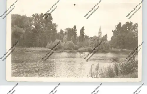 CZ 41117 LIBOCHOWICE / LIBOCHOWITZ, Kirche und Weiher, 1963, Nadelloch