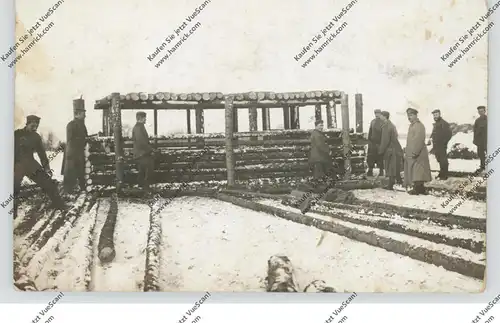 MILITÄR - 1.Weltkrieg, Deutsche Soldaten bei Bau eines Unterstandes im Osten, 1916, Bahnpost Köln - Hannover