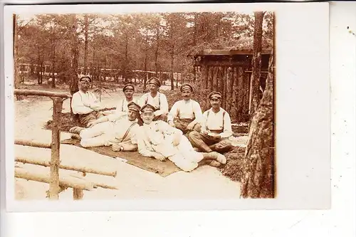 MILITÄR - 1.Weltkrieg, Champagne Lager Bayreuth, 1916, 2 ident. Photo-AK