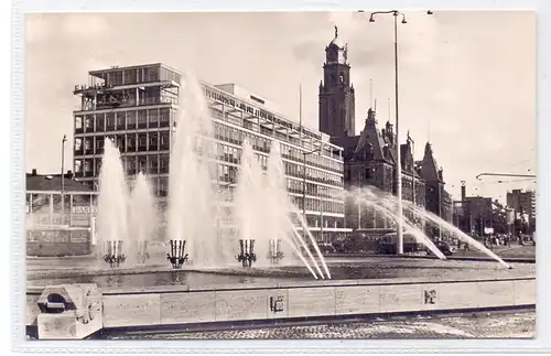 NL - ZUID-HOLLAND - ROTTERDAM, Hofplein, Gesicht op Coolsingel