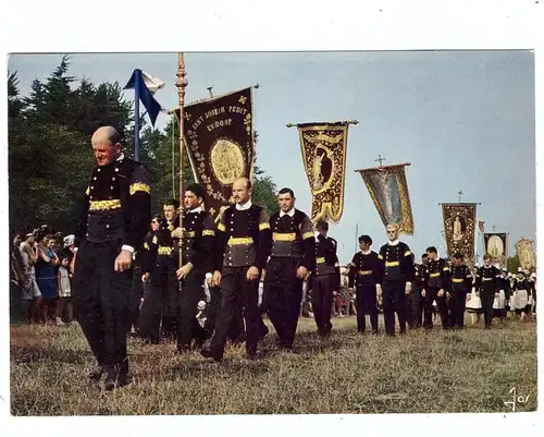 F 29550 PLONEVEZ-PORZAY, La procession Sainte-Anne-La-Palud