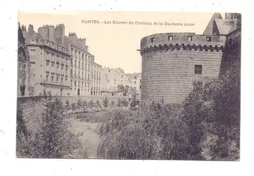 F 44000 NANTES, Les Douves du Chateau de la Duchesse Anne