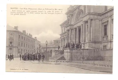 F 44000 NANTES, Les Peres Premontres allant au Tribunal (4 Mai 1903)
