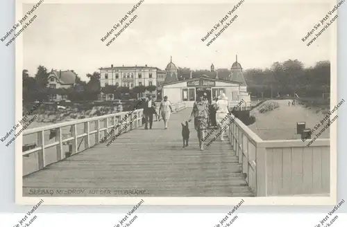 POMMERN - MISDROY / MIEDZYZDROJE, Auf der Seebrücke, belebte Szene