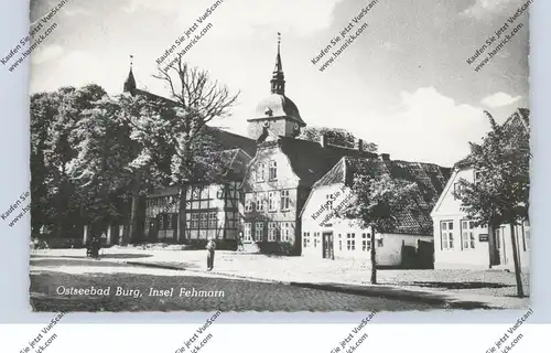 2448 BURG / Fehmarn, Dorfpartie 1964, kl. Druckstelle