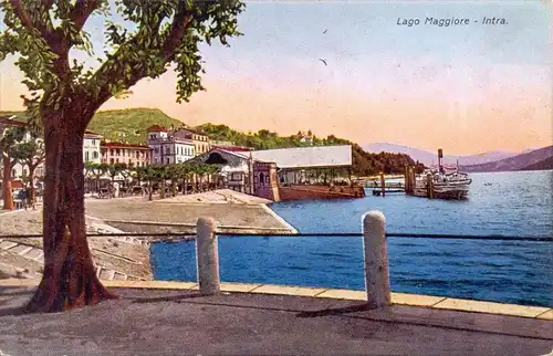 I 28900 INTRA, Lago Maggiore, Uferansicht mit Schiffsanleger