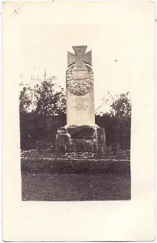 F 62770 FRESNOY, Ehrendenkmal, 1916, Photo-AK