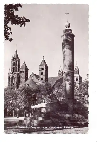 NL - LIMBURG - MAASTRICHT, Vrijthof met monument Perroen