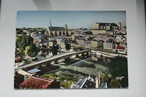 F 86000 POITIERS, Vue generale